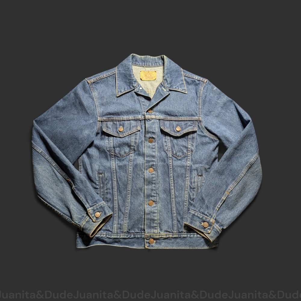 Plain Pockets Blue Denim Jacket Men’s Medium Vintage Button Classic Trucker Coat